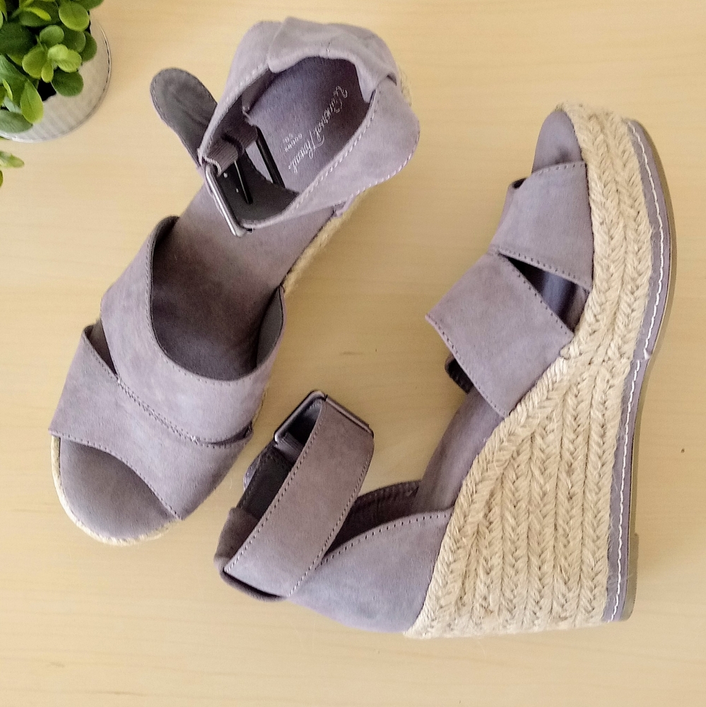 Universal Thread Caroline Espadrille Gray Wedge